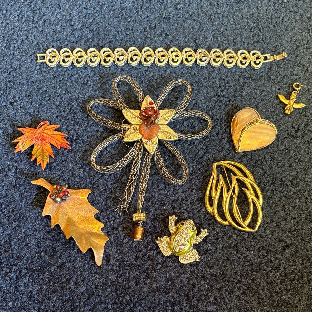 Gold and Brown Jewelry Set